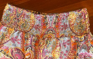 Pantalón estampado ancho de mujer