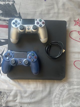 PS4 Fat + 2 Mandos Originales
