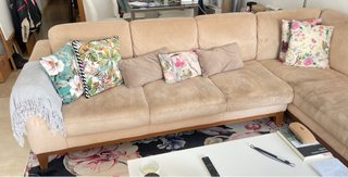 Sofá rincon Natuzi tela beige. Urge venta(mudanza)