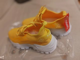 Zapatillas deportivas amarillas mujer