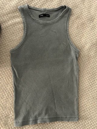 Camiseta Sinsay gris talla S