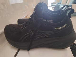 Zapatillas ASICS Gel-Nimbus 26 Negras