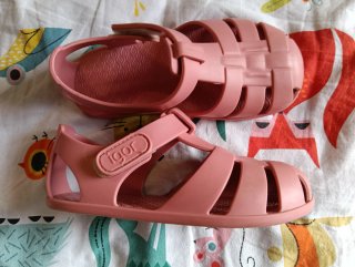 Calzado niña: Botas y sandalias