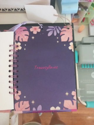 Cuaderno Stitch notas morado