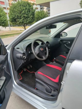 SEAT Ibiza 2004