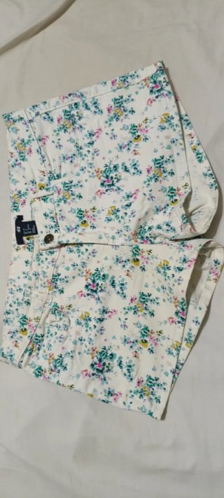 Lote 3 shorts vaqueros T.36 y uno T.38 de H&M