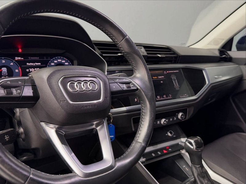 Audi Q3 2020, foto 10