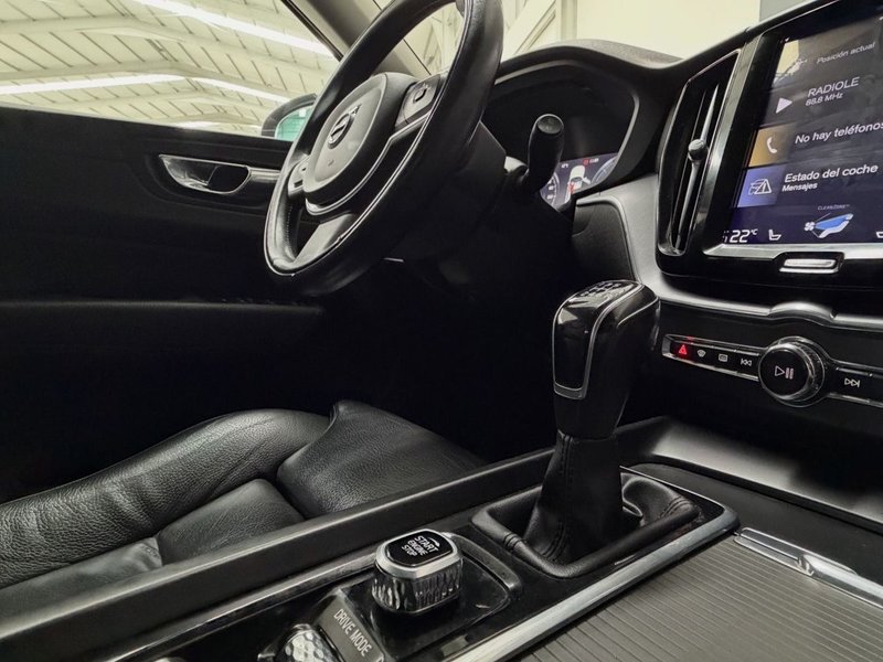 Volvo XC60 D3 Momentum 6V 2020, foto 14