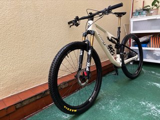 Megamo track Elite 5 2024