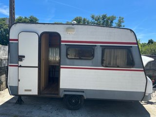 Caravana Moncayo Versalles 370