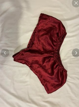 Pijama picardías satén rojo burdeos.