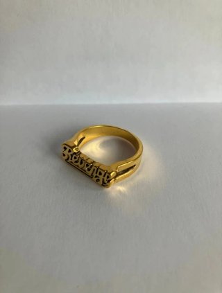 Anillo Revenge Dorado
