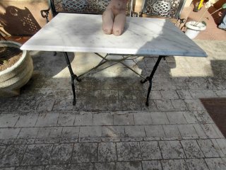 Mesa Mármol y Hierro tengo 3