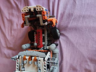LEGO Technic 42128 Camión Remolcador