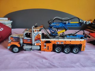 LEGO Technic 42128 Camión Remolcador