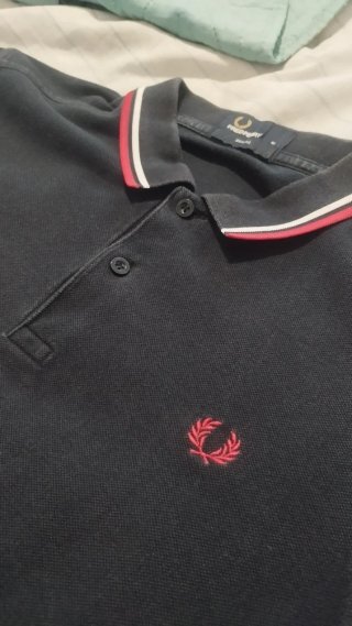 Polo Fred Perry Azul Marino (negociable)