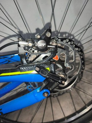 Bicicleta GT Doble Suspensión