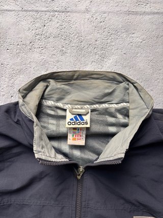 Chaqueta Adidas Negra y Gris