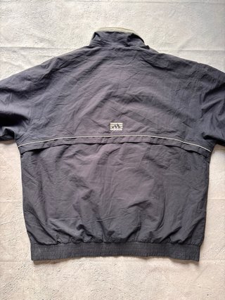 Chaqueta Adidas Negra y Gris