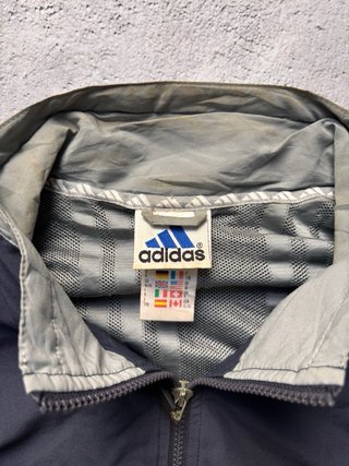 Chaqueta Adidas Negra y Gris