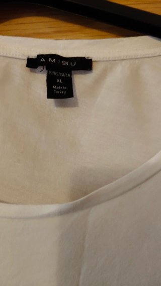Camiseta blanca pedrería talla 46
