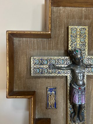 Cristo de Bronce y Esmalte Modesto Morato