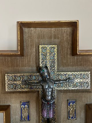 Cristo de Bronce y Esmalte Modesto Morato