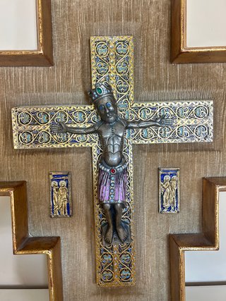 Cristo de Bronce y Esmalte Modesto Morato