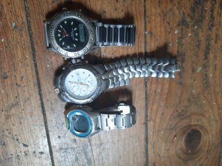 Lote de 3 relojes (Casio, Lotus y analógico-digita