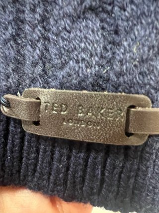 Bufanda unisex azul tejida