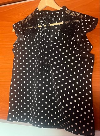 Blusa Shein lunares