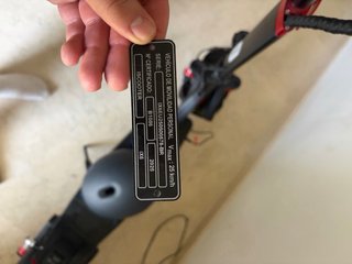 Patinete Eléctrico iScooter iX6 - placa de la DGT