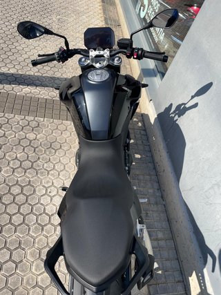 DASMOTO VENDE BMW F900R TAE 0! REGALO MANTENIMIENT