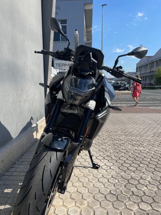 DASMOTO VENDE BMW F900R TAE 0! REGALO MANTENIMIENT