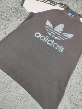Camiseta Adidas Retro Gris Talla M