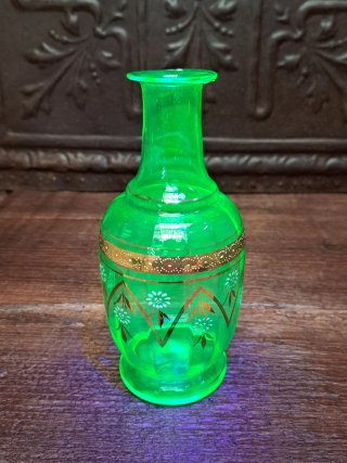 Botella de vidrio de uranio. 1900