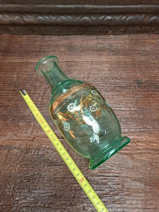 Botella de vidrio de uranio. 1900