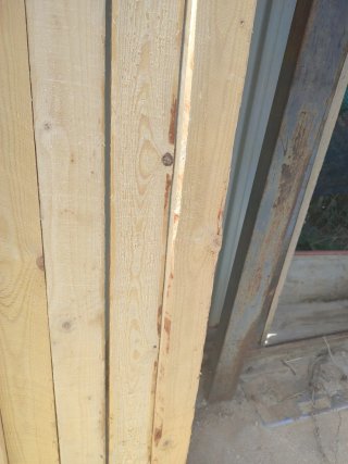 10 + 10 unidades de 2.39m/1.29m x 7.5cm x 2cm 15€