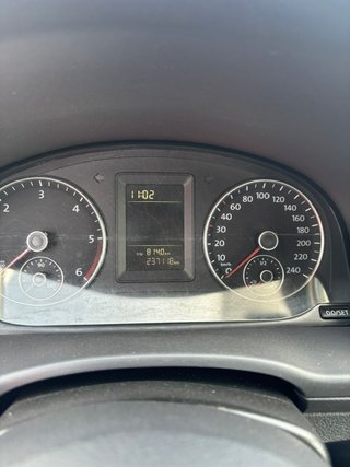 Volkswagen Caddy 2011