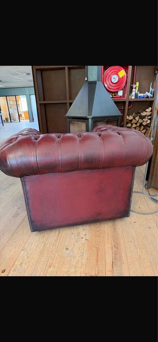 Conjunto Original Chesterfield en cuero burdeos