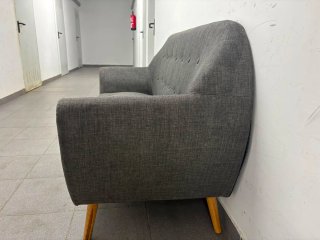 Sofá gris de tela