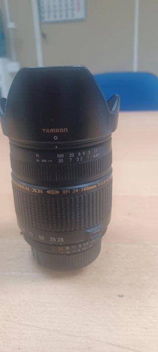 Objetivo Tamron AF Aspherical XR 28-300mm
