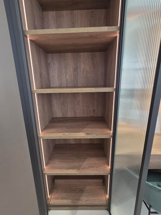 Armario vestidor y tocador madera y cristal
