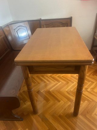 Mesa extensible de comedor de madera