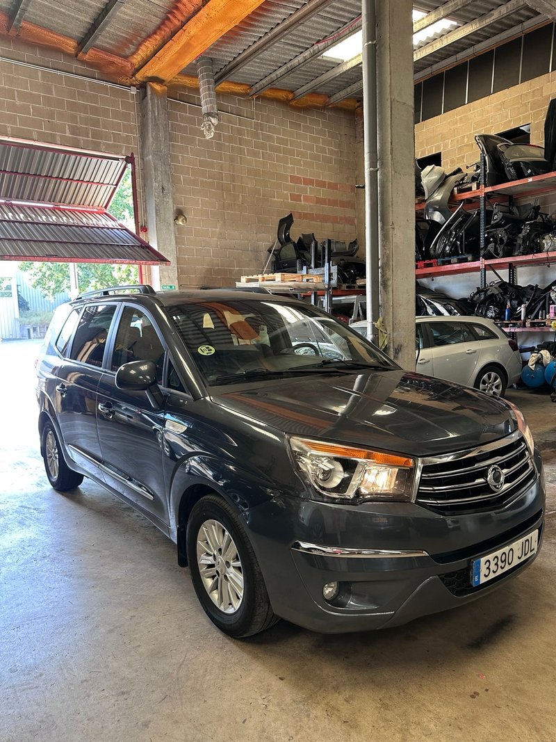 SsangYong Rodius 2015