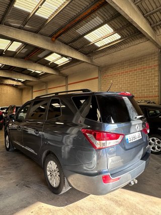 SsangYong Rodius 2015