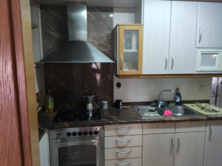 Alquila habitación.