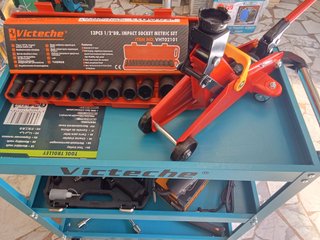 Carrello Attrezzi Gommista + Utensili e attrezzi