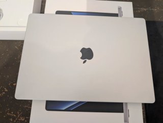 MacBook Pro 16 M2 Pro 32GB RAM