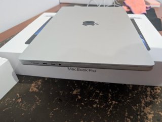 MacBook Pro 16 M2 Pro 32GB RAM